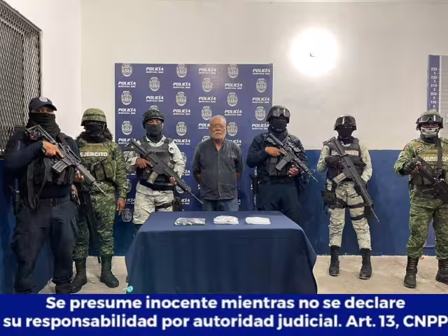 El hombre de 65 años portaba 12 bolsas del enervante