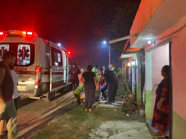 Hombre resulta lesionado tras pelea por herramienta en Escárcega