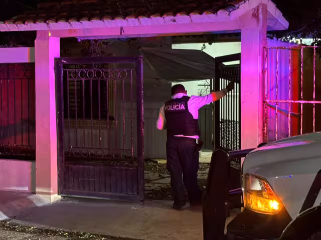 Policía Estatal Preventiva rescata a hombre en la Colonia Justo Sierra