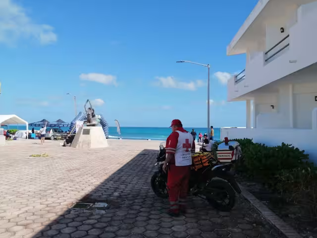 Arrancó el “Ultramaraton non stop 24 horas Isla Mujeres”, campeonato nacional, sexta edición, con 70 atletas en total a la pista en el malecón Oriente.