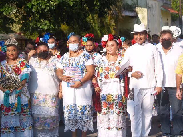 Jaraneros lucieron sus mejores galas en el tradicional convite en honor a San Buenaventura en Sinanché
