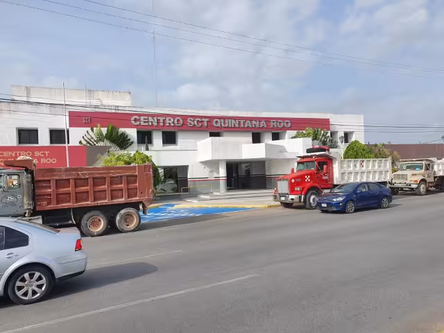 Comentan que con la desaparición del Fondo Nacional de Desastres Naturales, dejaron de llegar los recursos y por ello no pueden pagarles.