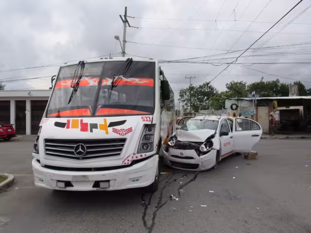 Al lugar llegaron elementos de la policía estatal para evitar el congestionamiento vial