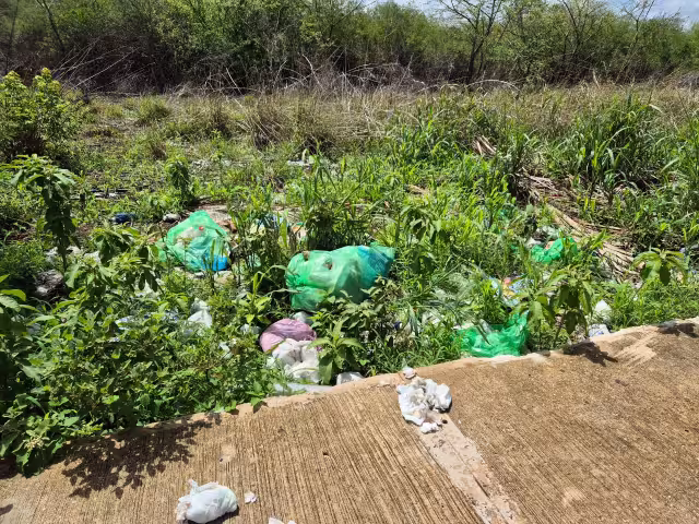 Vecinos claman por atención en zona olvidada de Campeche