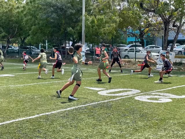 Los equipos se enfrascaron en un duelo de ida y vuelta durante el primer tiempo