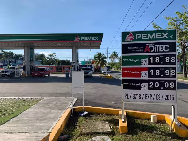 Del 1 al 7 de enero, la gasolina Magna ha reportado 44 centavos de aumento por cada litro