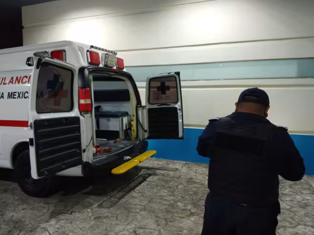 Debido a los golpes, fue trasladado al hospital Jesús Kumate en Cancún