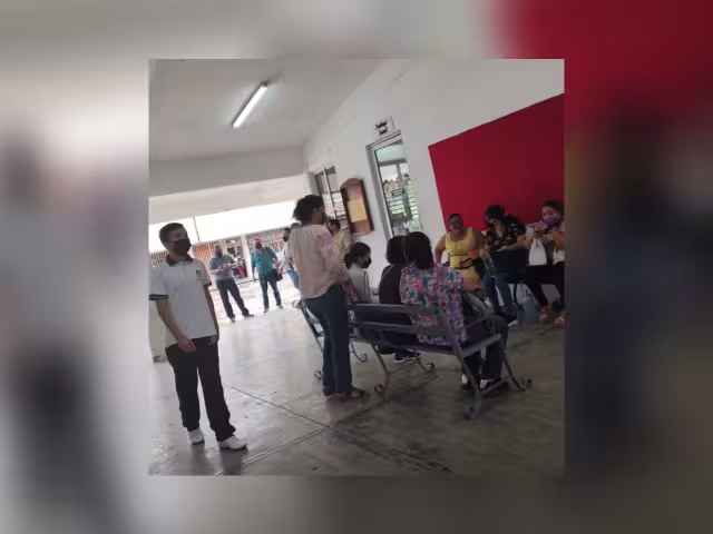 Los docentes de la escuela secundaria 15 de Chetumal indicaron que hay espacios del plantel en mal estado y que no son idóneas para ser usadas por estudiantes