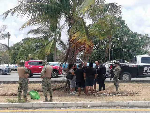 La familia de los adultos mayores y los empleados se enfrentaron.