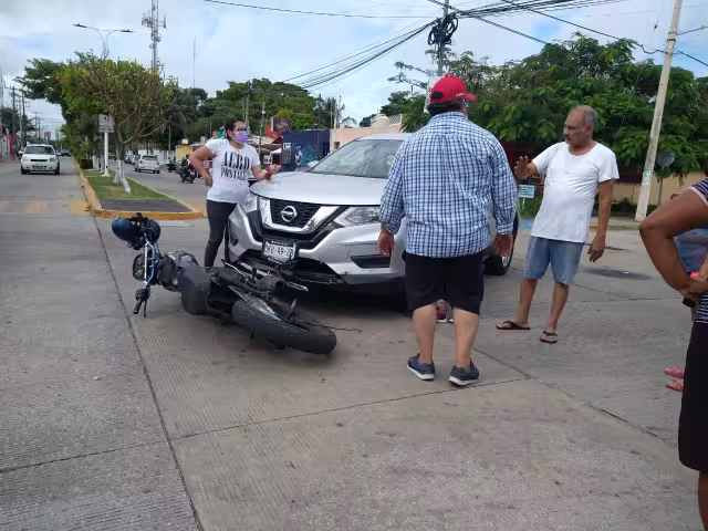 El accidente ocurrió alrededor de las 10:50 horas, cuando sobre la avenida aviación por calle halcón del fraccionamiento Fovissste