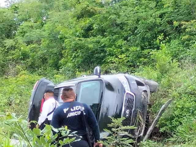 Los primeros en llegar al lugar fueron los elementos policiacos destacamentados en la localidad de Chunhuhub