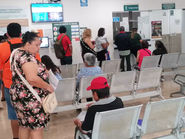 Los derechohabientes también esperan mejores condiciones.