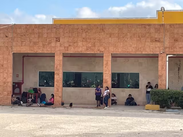 Acusan represalias laborales en maquiladora textil de Hopelchén