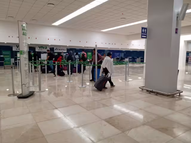 Como cada miércoles disminuye la afluencia de pasajeros en el aeropuerto de Mérida