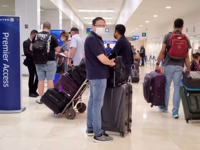 Se registran vuelos retrasados al aeropuerto de Mérida