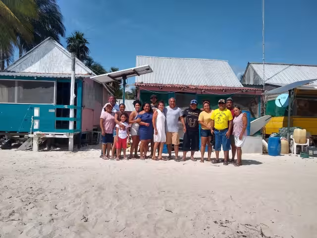 Las siete mujeres que integran el colectivo atienden hasta 100 visitantes al día, generándoles ingresos