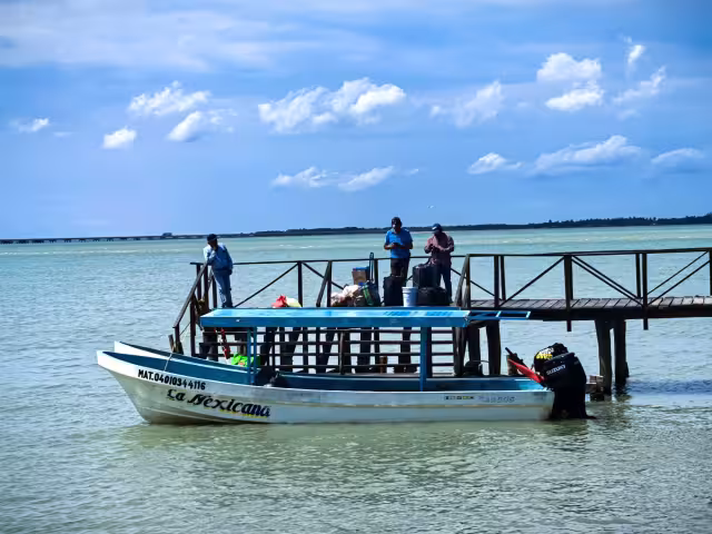 Transportistas marítimos entre Palizada y Ciudad del Carmen reportan baja afluencia.