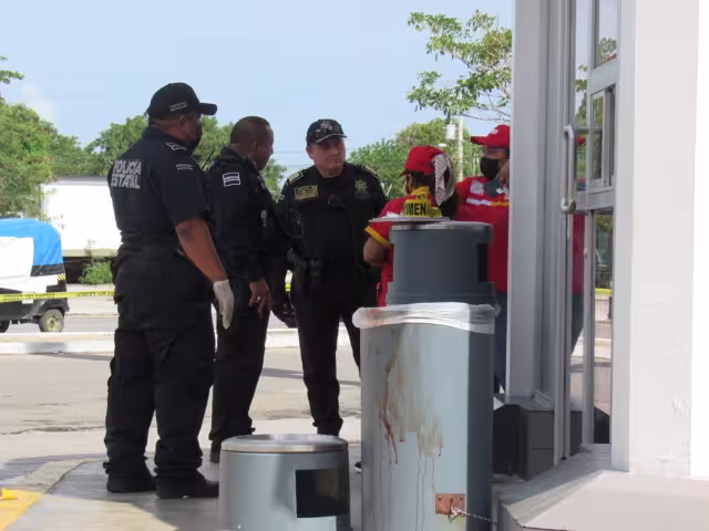 Una movilización generó la pelea con arma blanca de tres sujetos en aparente estado de ebriedad en Mérida