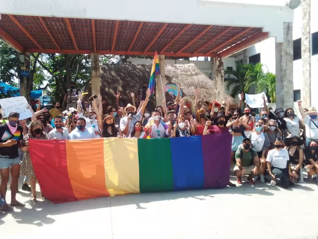 Piden un alto a los casos de homofobia y abuso policial