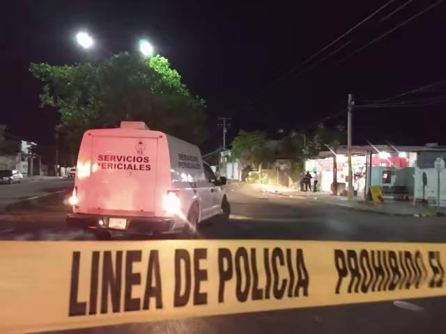 Dos de los lesionados son trabajadores de un lavadero de autos, uno de ellos reportado como grave