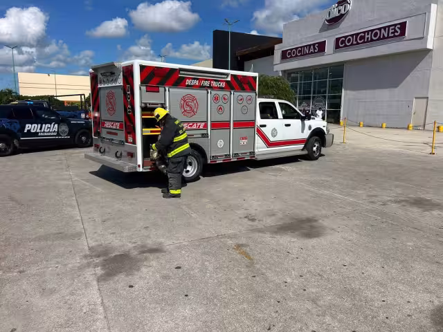 Fue un corto circuito del manubrio de la motocicleta que causó el incendio