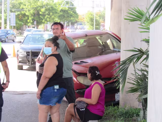 Al lugar llegaron elementos de tránsito de la Secretaría de Seguridad Pública (SSP) Yucatán