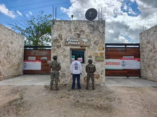 Un Juez de Control emitió la orden de cateo, como parte de una investigación vinculada con posibles delitos contra el entorno ambiental y planeación urbana.