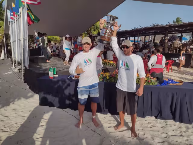 La dupla confirmada por Jerome Le Gal y Andy Dinsdale dominaron de principio a fin la Categoría A