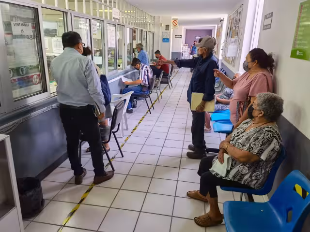 El ISSSTE anunció la creación de laboratorios de análisis clínicos en Yucatán