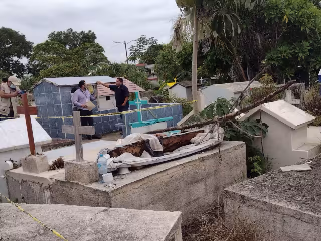 Se desconoce quién dejó abierto el féretro