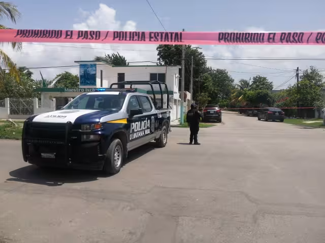 Uno de los cadáveres fue encontrado por pobladores, que avisaron a los policías; tenía un mensaje amenazador clavado en el pecho