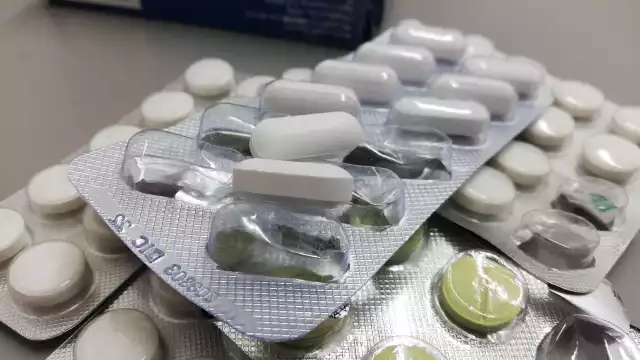 Muchos medicamentos no deben ser combinados con algunas comidas y bebidas