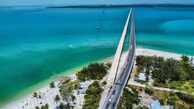 Las auditorías realizadas al proceso de construcción arrojaron falta de pagos a empresas