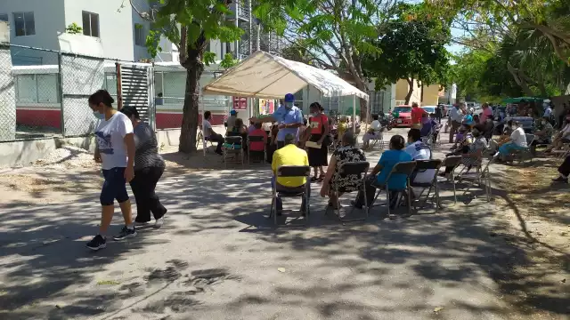 Los ancianos acudieron a completar su esquema de vacunación