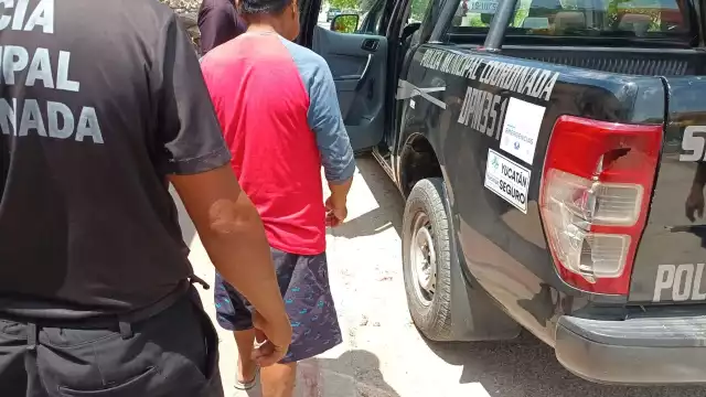 El hombre presentó una herida en el brazo, por lo que fue trasladado a un hospital