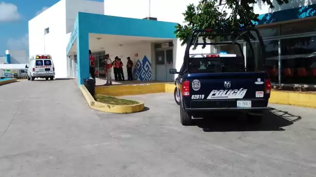 El menor fue ingresado de urgencia al Hospital General de Playa del Carmen, donde la trabajadora social dio aviso a la FGE Quintana Roo sobre el hecho