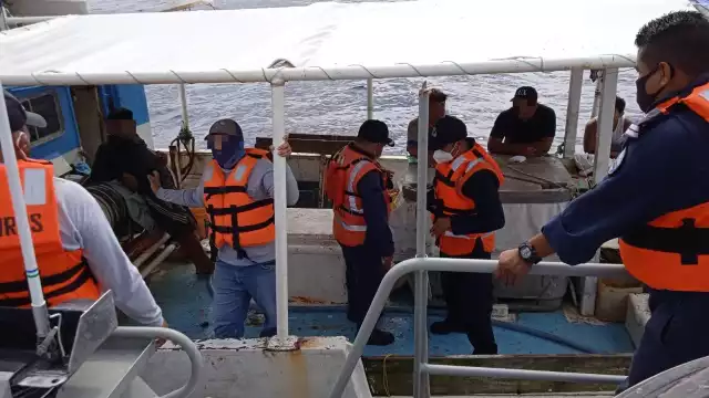 Se supo que una de las lanchas sorprendidas en la actividad ilegal y retenida es el Don Raúl, procedente de Dzilam González