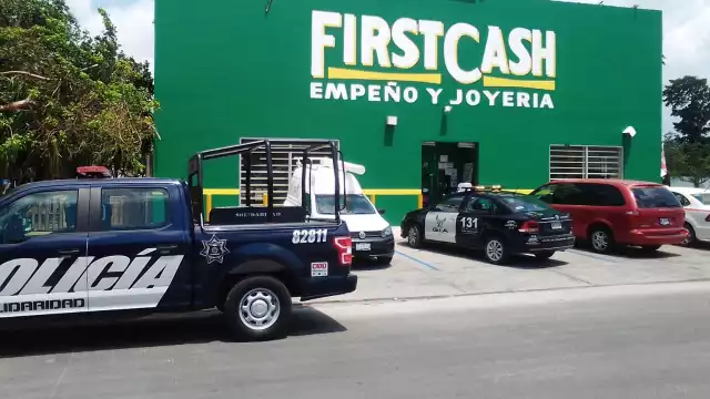 Las autoridades acudieron al lugar del robo en Playa del Carmen