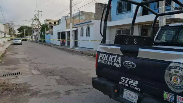 Al lugar llegaron agentes de la Policía Ministerial Investigadora, quienes iniciaron las indagaciones sobre el suceso. Foto: Rafael García