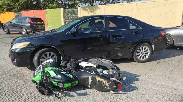 El auto presentó sólo daños materiales