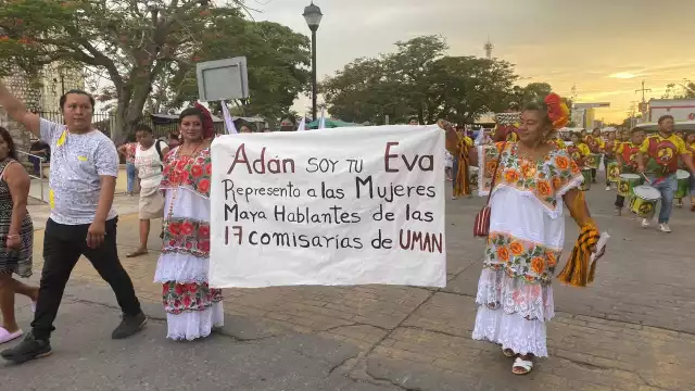 Militantes de Morena acompañan a Adán Augusto López en Umán