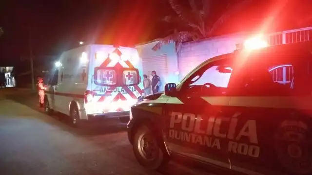 La pareja del herido vio como una persona se acercaba al conductor de la motocicleta