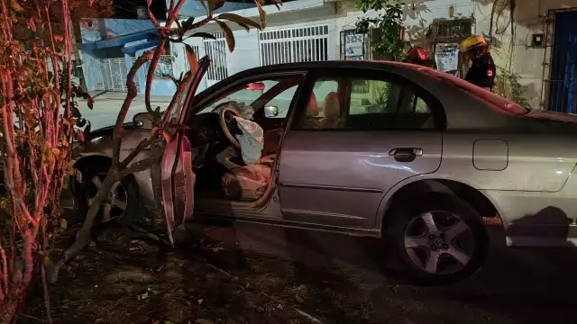 Solamente se registraron daños materiales en ambos autos