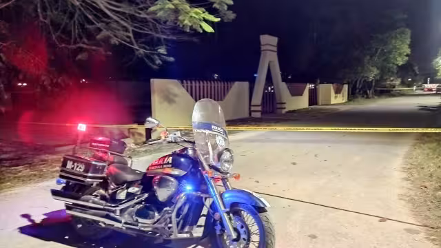 Los padres del menor se negaban a entregar el cuerpo, el cual fue llevado al interior de su casa