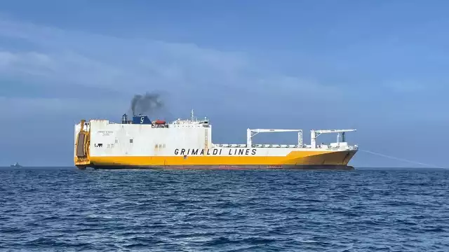 El buque se puede ver desde varios metros de distancia