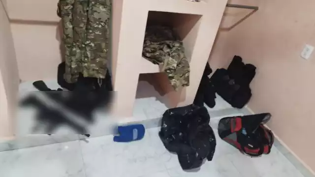 Lo asegurado dentro de tres viviendas en Cozumel por agentes policiacos y Fuerzas Armadas serán integradas como evidencia para investigaciones en curso de la FGE Q.Roo