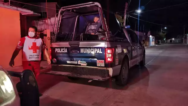 El hombre fue detenido por vecino y puesto a disposición de las autoridades. Foto: Ricardo Jiménez