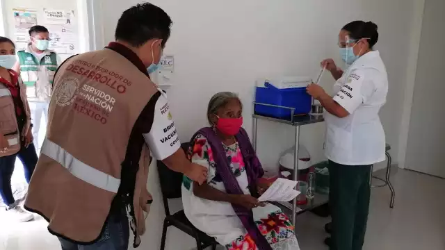 Con esto ya se suman cinco localidades del estado, cuya población con 60 años y más, reciben la vacuna contra el  Coronavirus
