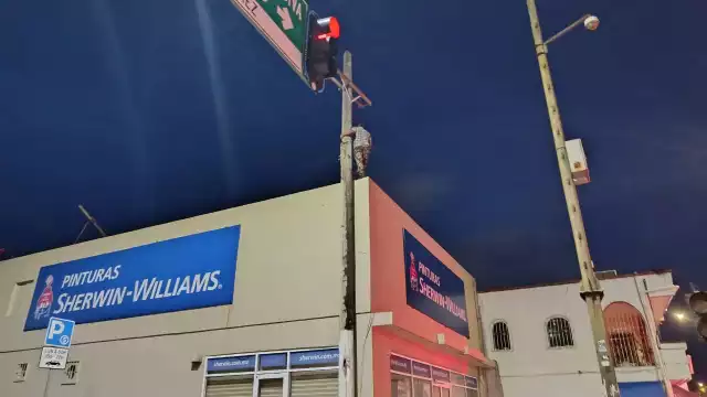 Más de seis horas duró el rescate de un hombre intoxicado en Playa del Carmen.