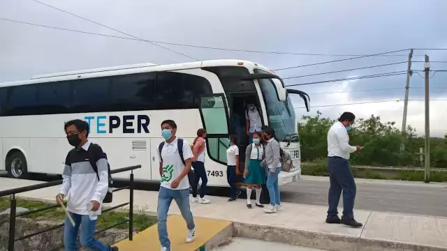 Hubo alta afluencia ciudadana en la zona comercial del Centro, por compras de útiles escolares
